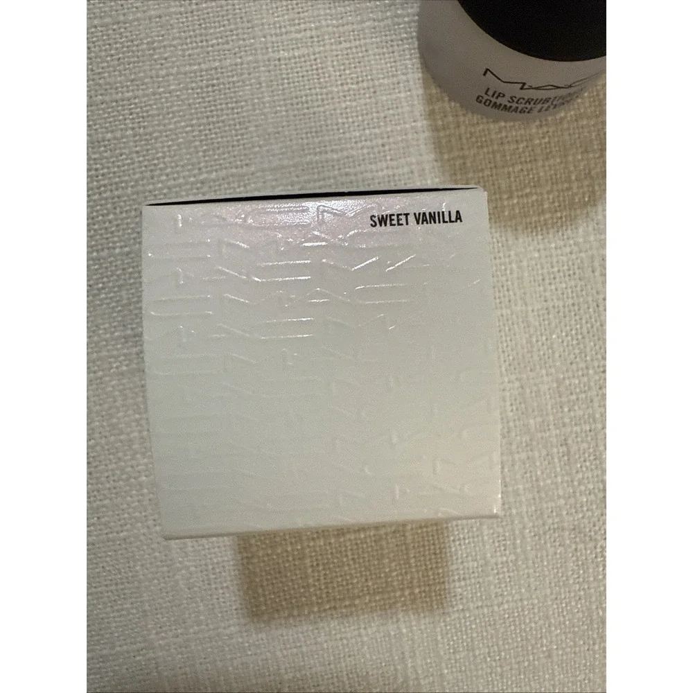 MAC Cosmetics‎ LIP SCRUBTIOUS - SWEET VANILLA   0.47 oz - NIB Authentic